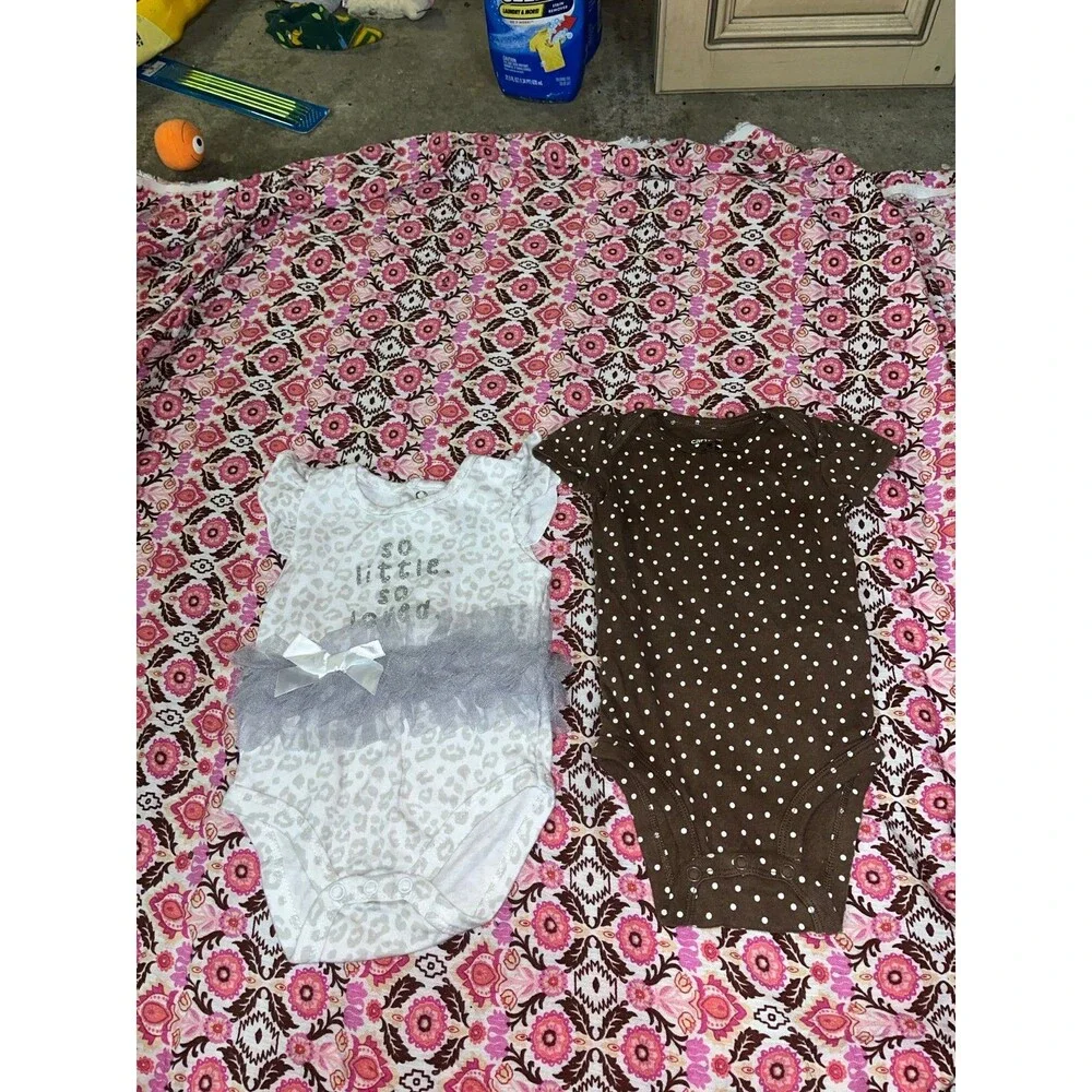 Lot of 6 Baby Girl’s Bodysuits Size 6 Months